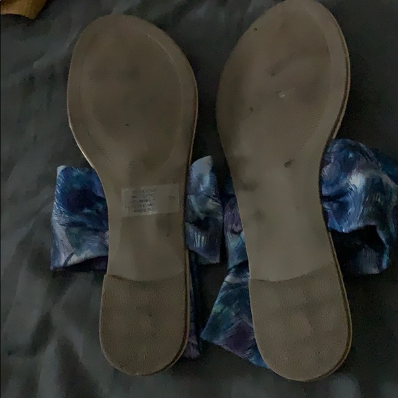 Sandles - Picture 2 of 2